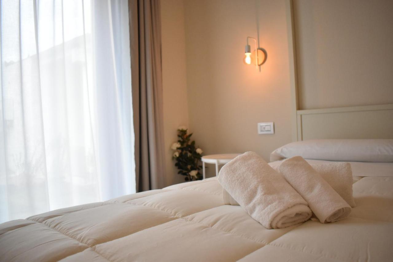 Enjoy Your Stay - Guest House - אולביה מראה חיצוני תמונה