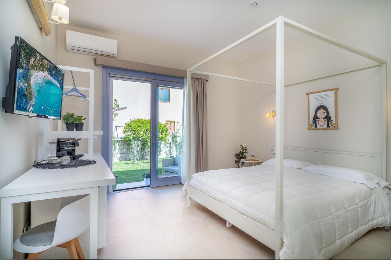 Enjoy Your Stay - Guest House - אולביה מראה חיצוני תמונה