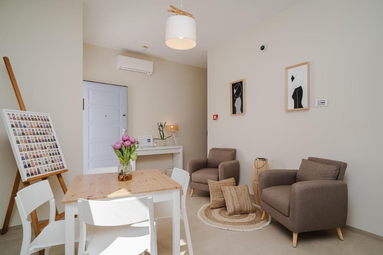 Enjoy Your Stay - Guest House - אולביה מראה חיצוני תמונה